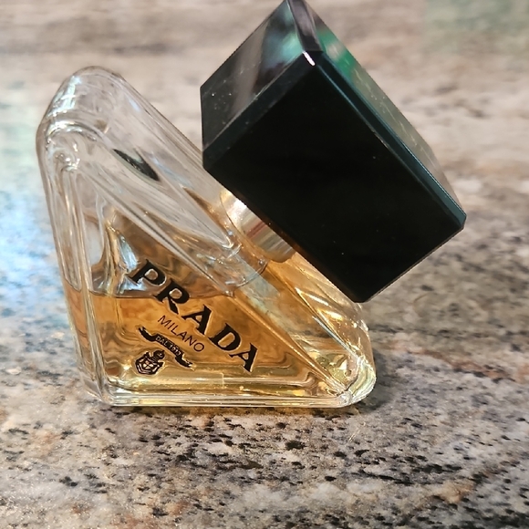 🎉Prada Milano Perfume with Black Cap - Picture 1 of 5